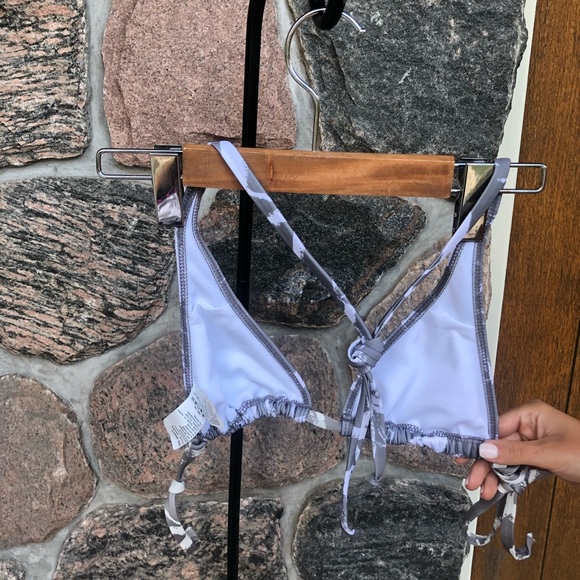 Hurley bikini - Picture 3 of 6